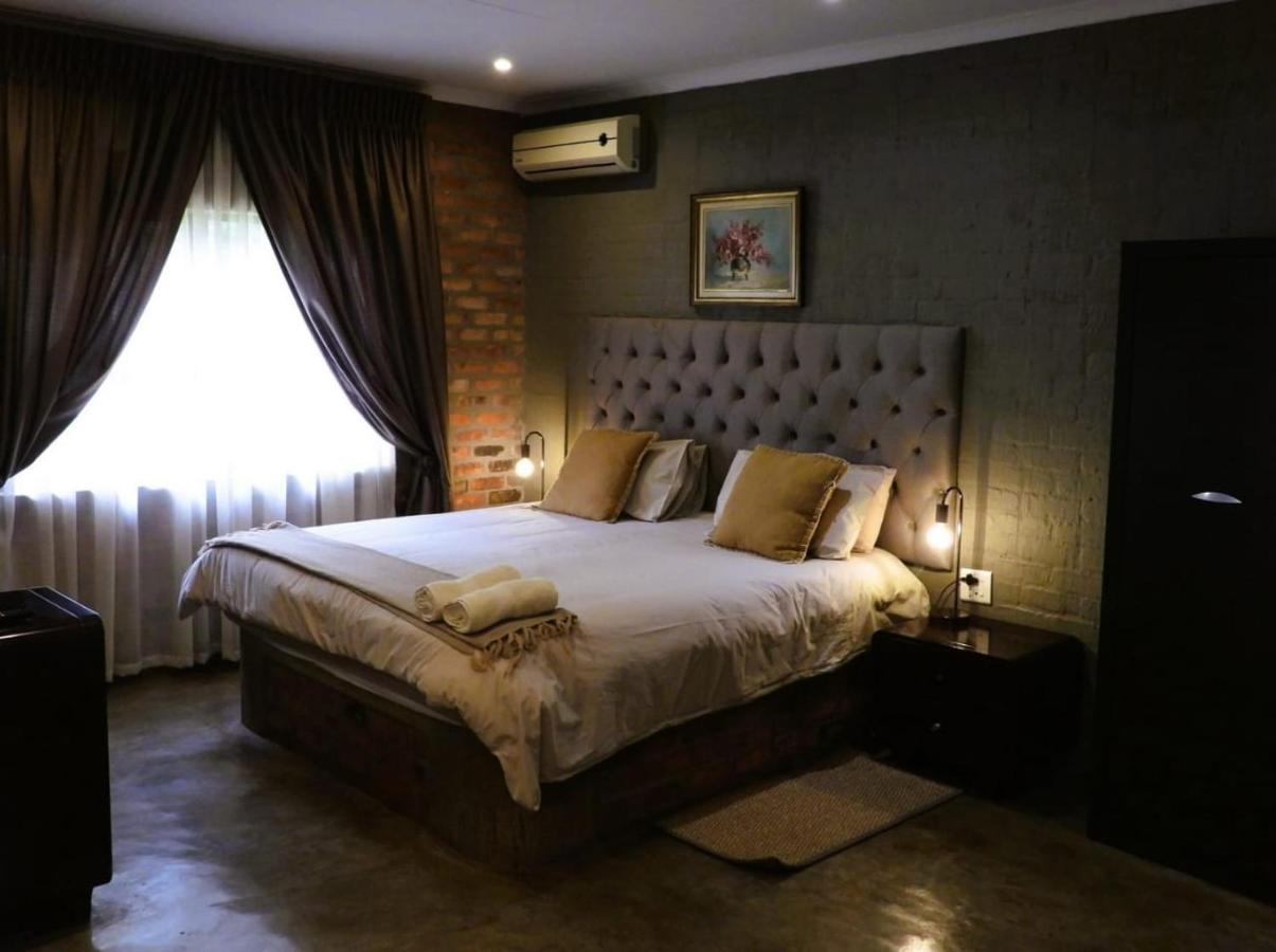 Maretlwane Guesthouse Buffelspoort Exteriör bild