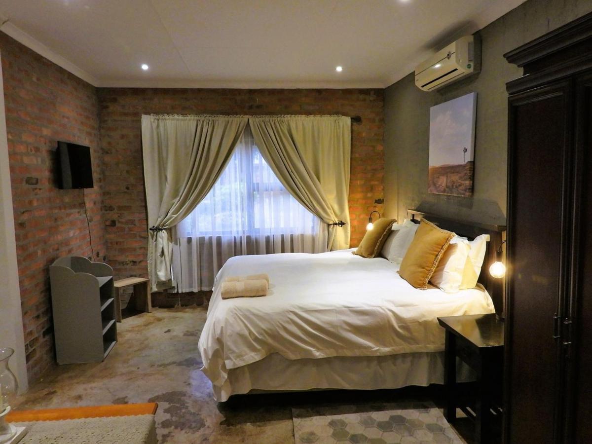 Maretlwane Guesthouse Buffelspoort Exteriör bild